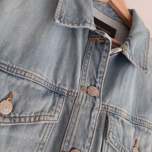 BANANA REPUBLIC Oversized Boxy Classic Button Down Jean Jacket Blue Sz XS - Picture 8 of 15